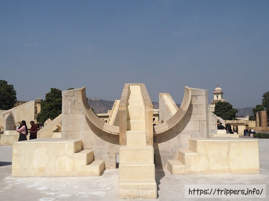 ラーシ・ヴァラヤ・ヤントラ