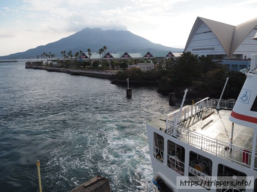 鹿児島港フェリーターミナル