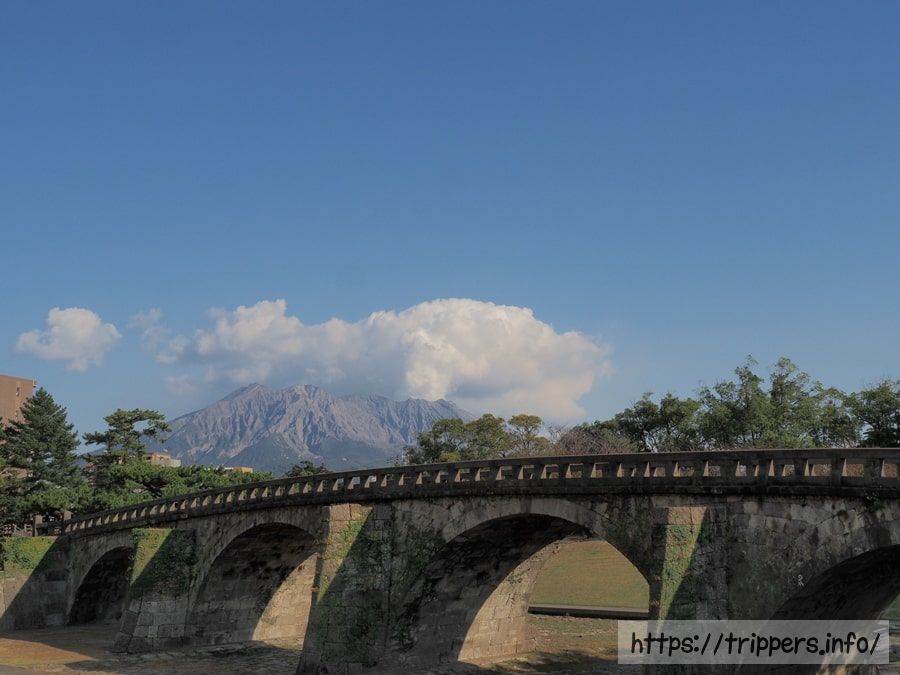 石橋記念公園にある高麗橋