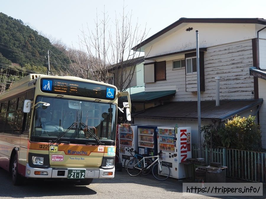 丹沢の蓑毛バス停