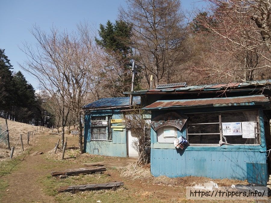 丸川峠にある丸川荘