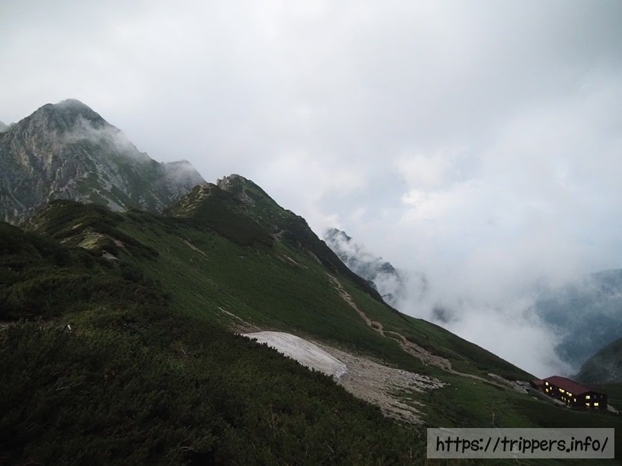 くろゆりのコル