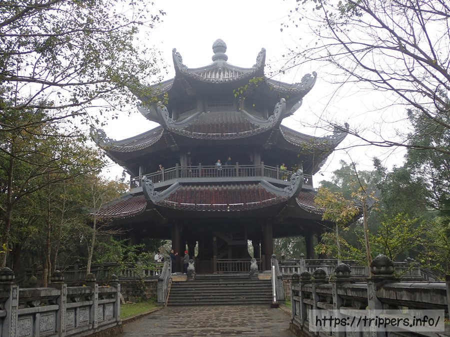 バイディン寺の鐘楼